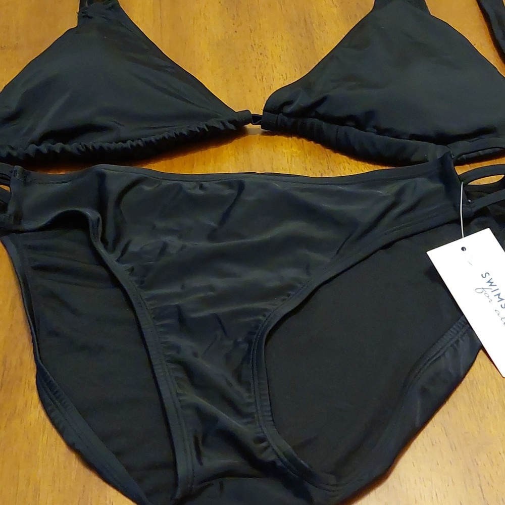 Women's swimsuit